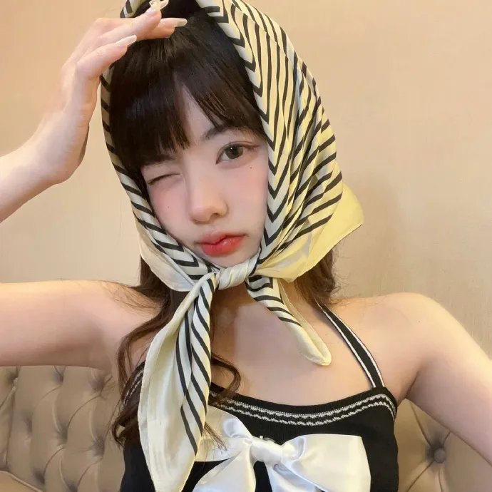俏女怀春